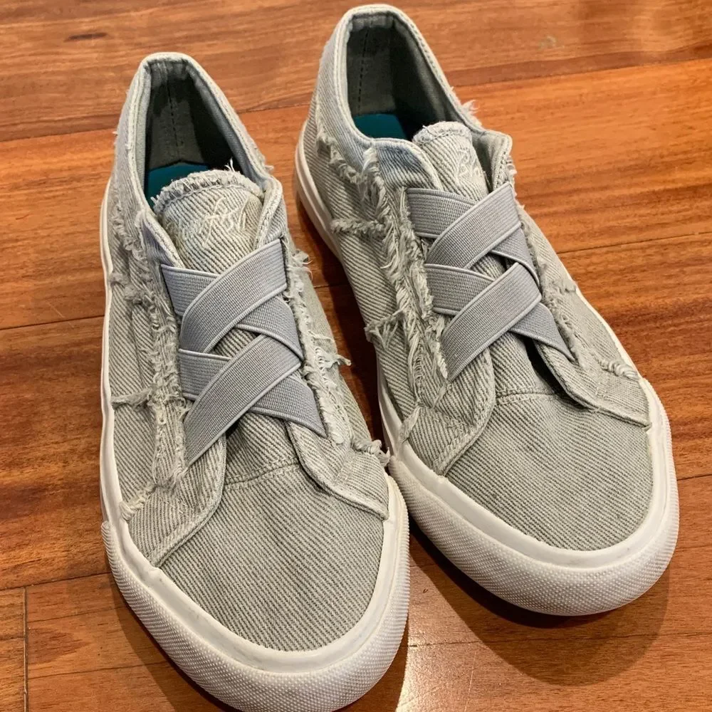 Blowfish Malibu Stylish Gray Frayed Slip-On Sneakers size 8.5